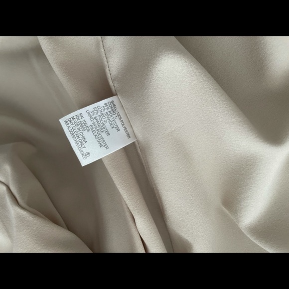 Cream and nude meshed blazer. - Picture 4 of 4